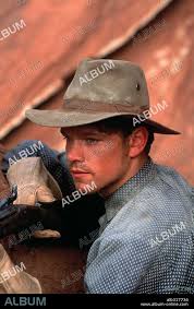 MATT DAMON in GERONIMO: AN AMERICAN LEGEND, 1993, directed by WALTER HILL.  Copyright COLUMBIA PICTURES / EMERSON, SAM. - Album alb317736