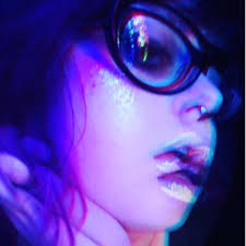 Aimee Doyle (@noomygirl)