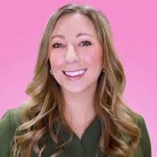 Lori Kemmerer's Instagram, Twitter & Facebook