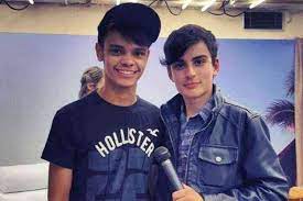 Afastado do sbt, o apresentador dudu camargo disse que foi obrigado a tirar férias depois de mais de dois anos. Tuites Antigos De Dudu Camargo Mostram Declaracoes Para Ex Namorado