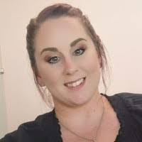 Danielle Moen's Instagram, Twitter & Facebook