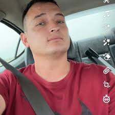 I'm a 18yo gamer girl do I have a chance with you? 🫣