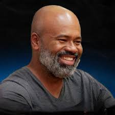 A Órama Investimentos foi convidada pela GloboNews para explicar o DREX do  Banco Central do Brasil. A Drex do Banco Central é a moeda digital mais  recente no Brasil. O valor de