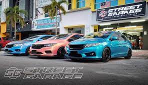 Walaupun musim pkpb, mood raya still kena on juga. Street Garage Warna Warni Cantik Cantik Kereta Facebook