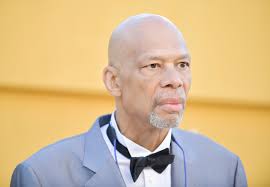 Kareem Abdul-Jabbar: Anthony Edwards' Apology Is 'Meaningless' Without  Volunteer Work