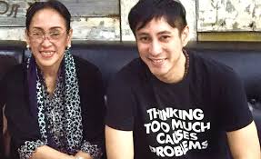 Raja mangkunegara ix wafat karena sakit di jakarta almarhum kgpaa mangkoenagoro ix lahir di solo, 18 agustus 1951. Ibunya Dituding Melecehkan Islam Melalui Puisi Ini Respons Paundrakarna