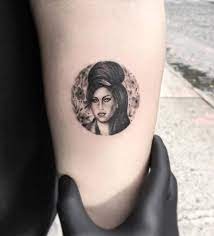 The artist who inked amy winehouse's favourite body art tells the story of their friendship. Amy Winehouse Circle Portrait Tattoo