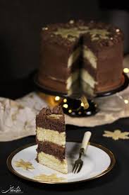Trenne dafür 5 eier (größe m) und gib das eiweiß in eine rührschüssel. Pin Auf Rezepte Sammlung