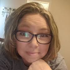 Lori Bourgeois's Instagram, Twitter & Facebook