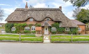 Over 14,500 beach and sea view holiday cottages, in one place. Six Lovely Country Cottages Property Blog