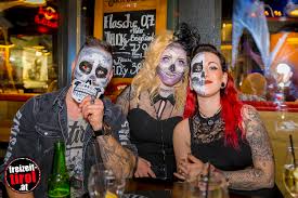 Create a total look to the coffee bar by adding diy design touches. 31 10 2020 Halloween In Der Coffee Bar Innsbruck Freizeit Tirol