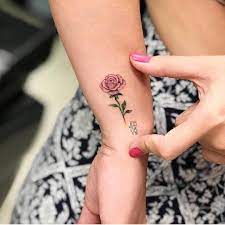 Apr 19, 2019 · getting a small tattoo can transform you and maybe even your personality. Classy Small Rose Tattoo On Wrist Novocom Top