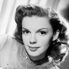 Gale Minor's Instagram, Twitter & Facebook