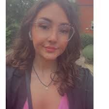 Phoebe Morton's Instagram, Twitter & Facebook