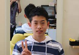 中学生刈り上げツーブロックスタイル 髪型 メンズ ツーブロック 刈り上げ 男子 ヘアスタイル