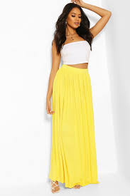 Basic Floor Sweeping Maxi Skirt Boohoo In 2020 Spring Street Style Spring Fashion Street Style