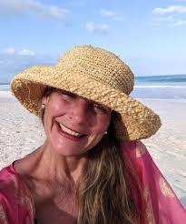 Linda Tedeschi's Instagram, Twitter & Facebook