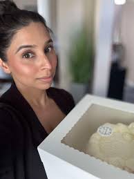 What bakery to recommend for chocolate cake?