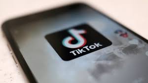 4 rumours spreading across the web suggest tiktok will shut down on january 25 credit: Tiktok Survives For Now As Commerce Department Holds Off On Shutdown Variety