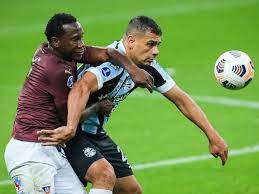 Grêmio e athletico se enfrentam hoje (13), em jogo válido pela 3ª rodada do brasileiro série a, veja como assistir e horário. Gremio Leva Virada Da Ldu E E Eliminado Da Copa Sul Americana