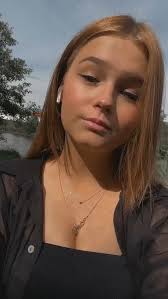 👤Ava sent you a photo... , 💌Message: “I hope you like it 😘”, (like to  open)