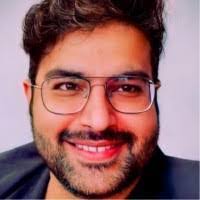 Vineet Sethi's Instagram, Twitter & Facebook