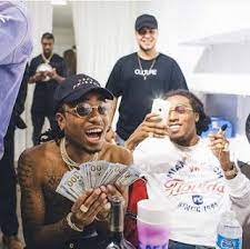 Migos lançou seu single comercial de estreia versace, em 2013, extraído de sua mixtape y. Migos Song Lyrics Letras Musica What The Price La Traduccion En Espanol Migos Hip Hop Rappers