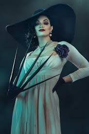 Re8 Lady Dimitrescu Height Comparison Re8 Village Resident Evil Village Lady Dimitrescu Cutscenes And Her Daughter Scenes And Encounters So Far Twitter Adateces Drugie video ob etoy igre. adateces