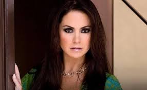 Llega #BarbaraGreco todas las tardes a las 4:30pm por Las Estrellas.  #LaHiena #LuceroMañanaEsParaSiempre