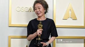 Total, ada 11 tim yang lolos ke piala asia 2023 dari babak ketiga kualifikasi. Selamat Artis Korea Youn Yuh Jung Gondol Piala Oscar 2021 Lewat Peran Di Film Minari Tribun Banyumas