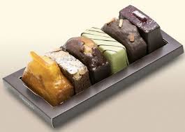 Epingle Par Snaccxy Sur Pastry Recipes Gateau De Voyage Patisserie Mini Cake Sucre