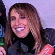 Angela Erwin (@Angela_Erwin)