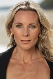 Biography author matching "leslie" (Sorted by Birth date Descending)