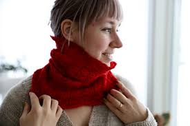 Ravelry: Loving Lace Cowl pattern by Adrienne Ku