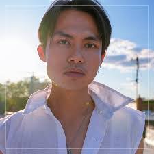 Bob Lyness's Instagram, Twitter & Facebook