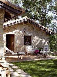 Proponiamo al 4° piano con ascensore, moderno e luminoso bilocale, ottimo per una giovane coppia che cerca la prima casa. Pin Di Eli Kadidze Su Yogurt Smoothies Flavored Water Juices Piccole Case Di Campagna Case Rurali Case Prefabbricate