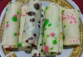 Add coconut milk, salt, and egg to the pandan juice and mix well. Cara Membuat Dadar Gulung Agar Tidak Pecah Dan Lembut Resep Kita