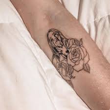 Cc Tattoo On Instagram What Do You Think Of Billie Eilish Via A Nabeatriz Tattoos Billie Eilish Body Art Tattoos