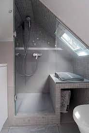 35 functional attic bathroom ideas kleine zolderbadkamer badkamer badkamer op zolder