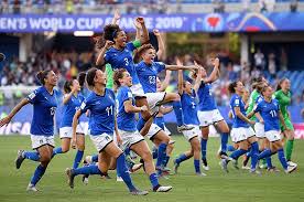 イタリアの夏の主役は“アズーレ”。女子W杯躍進の裏に偏見の歴史。 - 海外サッカー - Number Web - ナンバー