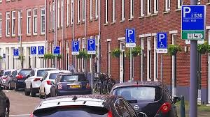 Officiële website van gemeente rotterdam. Bizar Rotterdamse Straat Vol Met Invalidenplaatsen Video Telegraaf Nl