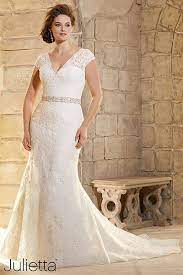 25 Wedding Dresses That Are Perfect For Curvy Brides Mori Lee Wedding Dress Wedding Dress Organza Wedding Dresses