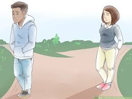 How to Deal With Your Girlfriend Ignoring You: 15 Steps