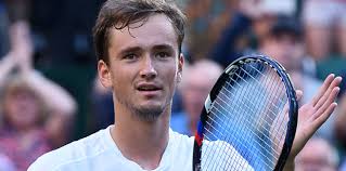 В решающем матче us open медведев в пятисетовом поединке уступил испанцу рафаэлю надалю. Daniil Medvedev Zhena