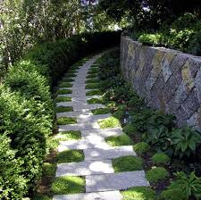 50 Very Creative And Inspiring Garden Stone Pathway Ideas Narrow Garden Garden Paths Beautiful Gardens