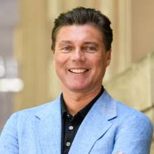 ASX 200 LIVE: ASX drops to lowest in over a week; Magellan, Star tumble  over 8pc