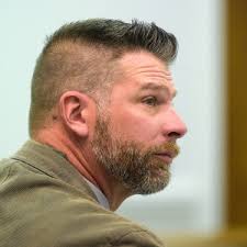 Judge: Former Lebanon police officer's texts did not rise to level of  'true' threat