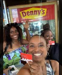 🎵Girls just wanna havefun🎶