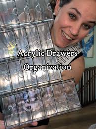 Comment what I should put in these acrylic drawers? Makeup? Desk? Bath...