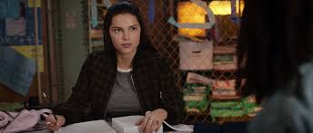 Consultez l'ensemble des articles, reportages, directs, photos et vidéos de la rubrique inde publiés le jeudi 22 avril 2021. 13 Reasons Why Star Inde Navarrette On Bringing To Life Monty S Sister Estela In The Show S Final Season
